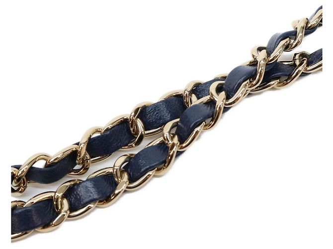 Borsa a tracolla Chanel AS4219 in pelle d'agnello blu navy - vista 11