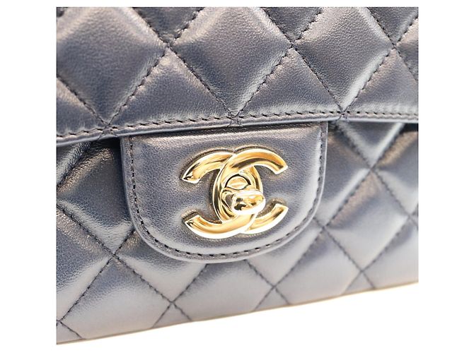 Borsa a tracolla Chanel AS4219 in pelle d'agnello blu navy - vista 6