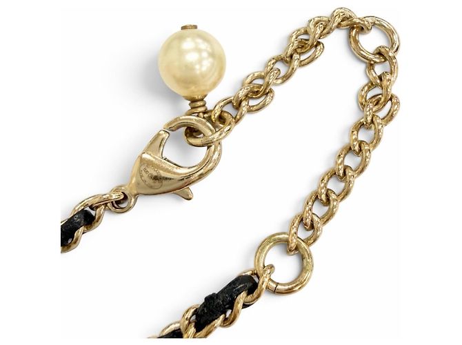 Collana a catena in pelle con perle e strass Chanel B20B Coco Mark Nero D'oro - vista 6