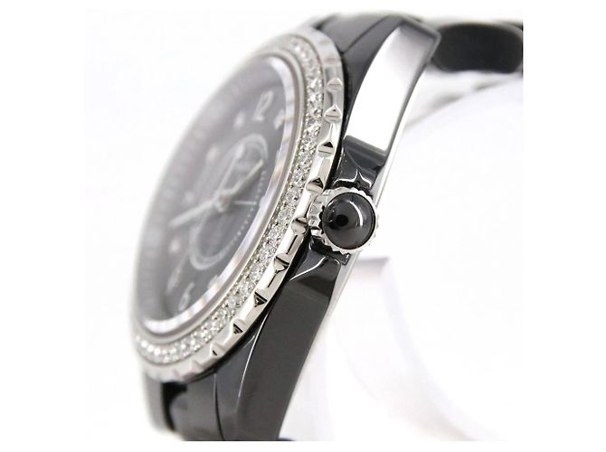 Orologio Chanel J12 33mm Ceramic D-8P Quartz - vista 4