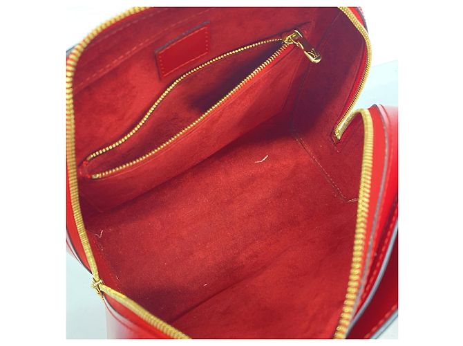 Bolso Louis Vuitton Epi Pont Neuf Roja - vista 4