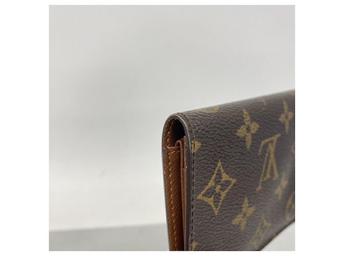 Louis Vuitton Brown Card Case - view 5