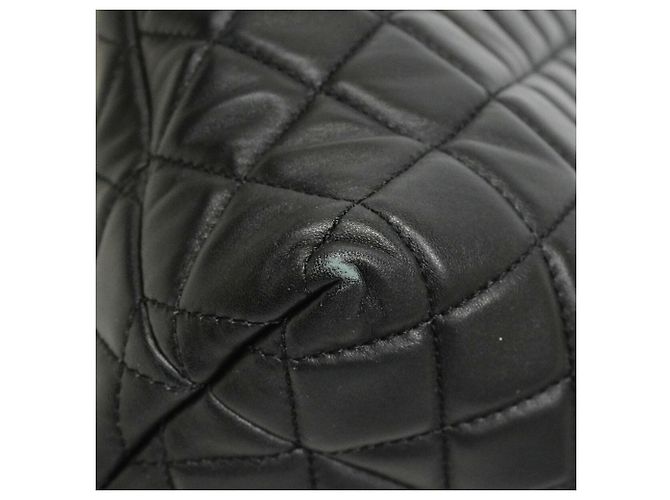 Chanel Matelassé Lammleder Tote Bag Schwarz - Ansicht 6
