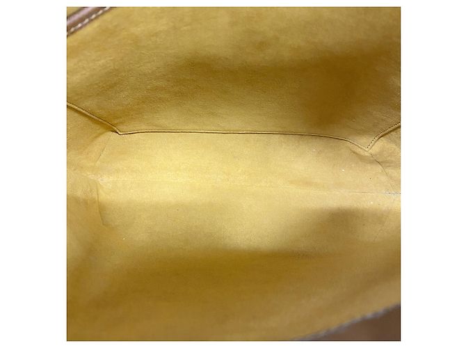 Bolso de hombro Louis Vuitton Monogram Musette Castaño - vista 4