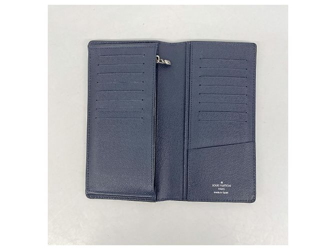 Louis Vuitton Portefeuille Brazza Long Wallet in pelle Epi Blu navy - vista 3
