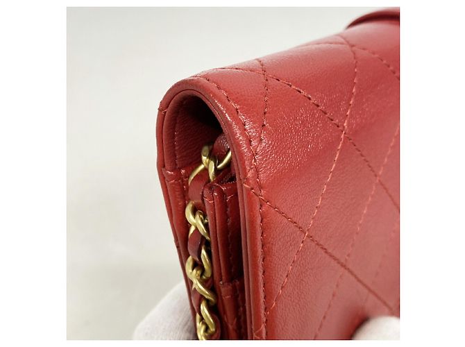 Cartera de hombro con cadena Chanel Matelassé Roja - vista 7