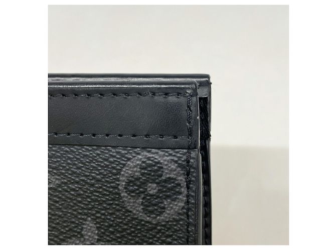 Louis Vuitton Monogram Eclipse Pochette Voyage MM Clutch Bag Preto - vista 8