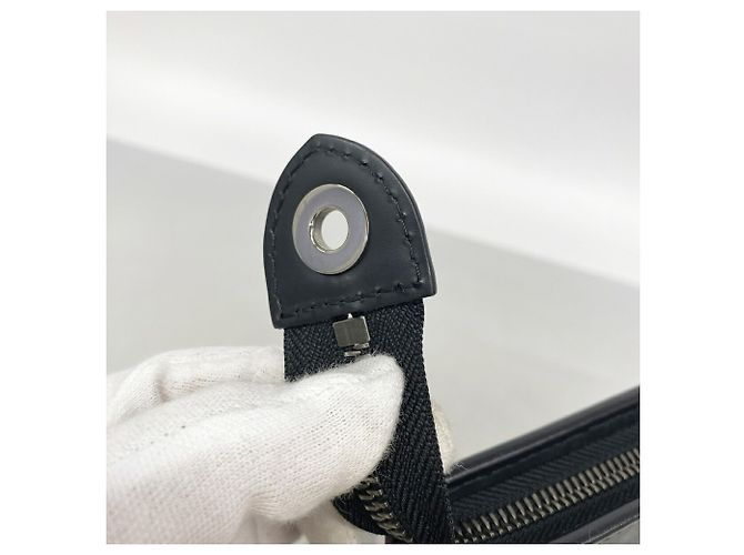 Louis Vuitton Monogram Eclipse Pochette Voyage MM Clutch Bag Preto - vista 9