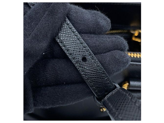 Bolsa de mão Prada Galleria Small em couro Saffiano Preto - vista 15