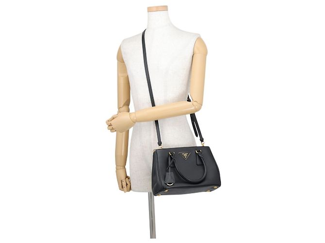 Bolsa de mão Prada Galleria Small em couro Saffiano Preto - vista 5