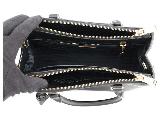 Bolsa de mão Prada Galleria Small em couro Saffiano Preto - vista 6