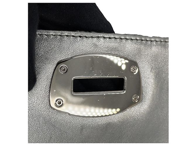 Bolsa de Ombro Miu Miu Matelassé Prata - vista 13