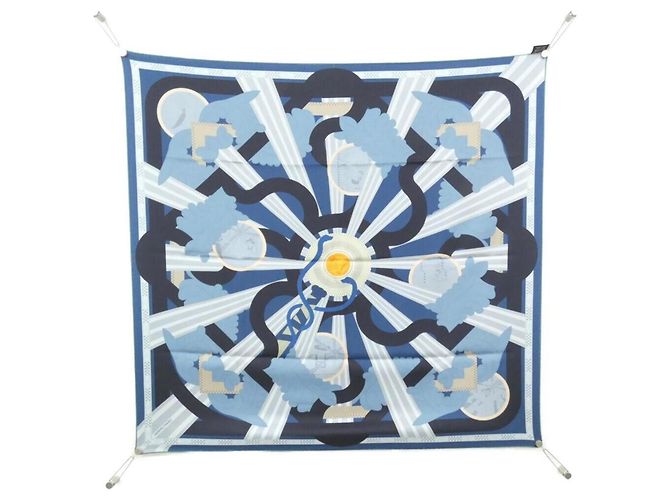 Hermès Hermes A LA LUMIERE DU FLAMBEAU Double Face Schal Blau - Ansicht 2