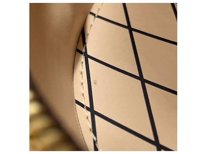 Bolso Louis Vuitton Monogram Mini Boite Chapeau Castaño Beige - vista 9