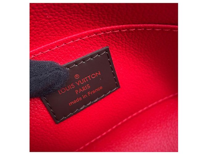 Louis Vuitton Damier Ebene Pochette Tic PM Roja - vista 6