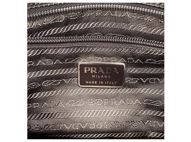 Borsa a tracolla Prada Beige Kaki in Tela Cachi - vista 13
