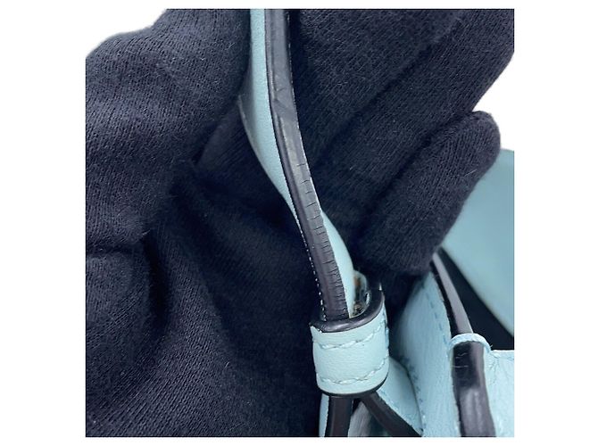 mala Loewe Hammock Small em pele de vitelo Azul - vista 13