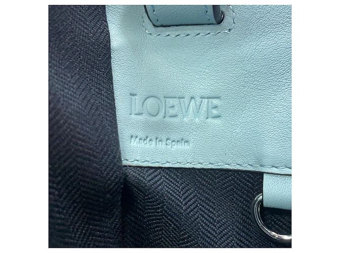 mala Loewe Hammock Small em pele de vitelo Azul - vista 17