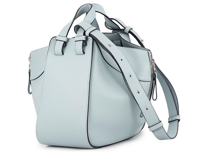 mala Loewe Hammock Small em pele de vitelo Azul - vista 2