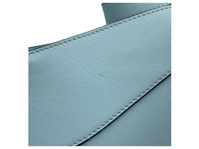 mala Loewe Hammock Small em pele de vitelo Azul - vista 7