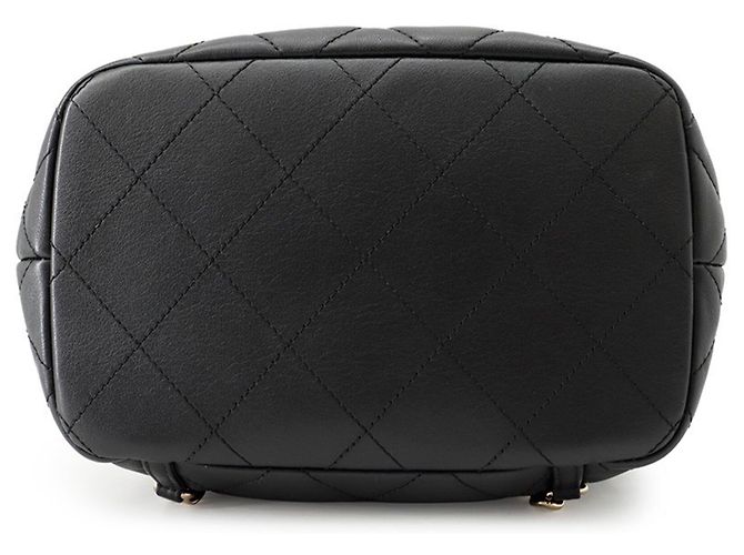 Mochila Chanel em couro Matelassé Preto - vista 3