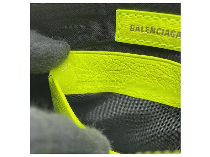 Borsa a tracolla mini in pelle Balenciaga Lucagol Giallo - vista 17