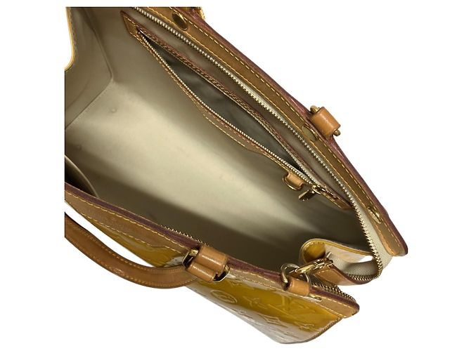 Bolsa de Ombro Louis Vuitton Blair MM Dune Amarelo - vista 6