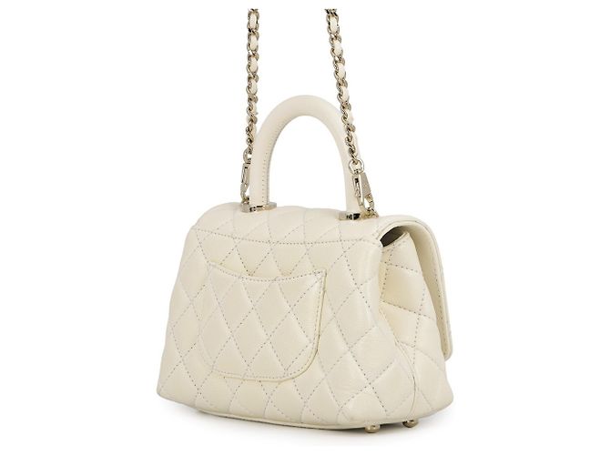 Borsa a tracolla Chanel Matelassé Bianca Bianco - vista 2