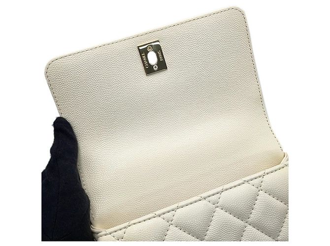 Borsa a tracolla Chanel Matelassé Bianca Bianco - vista 9