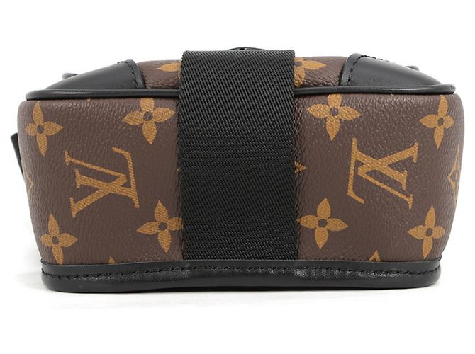 Bolsa de Ombro Louis Vuitton Monogram Macassar Archie Preto Monograma - vista 3