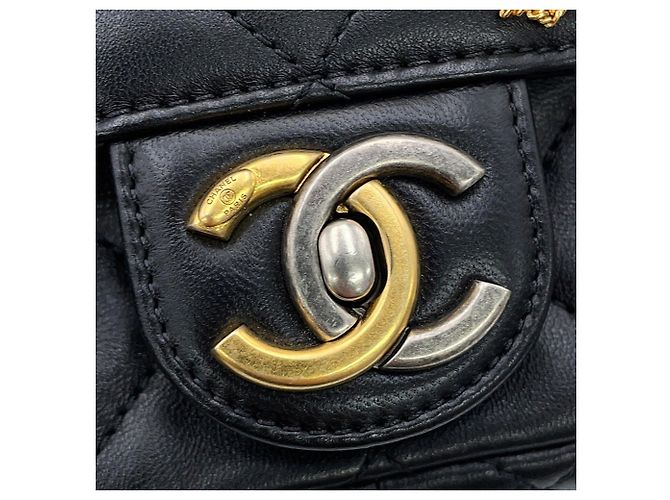 Borsa a tracolla Chanel Small Matelassé Nero - vista 13