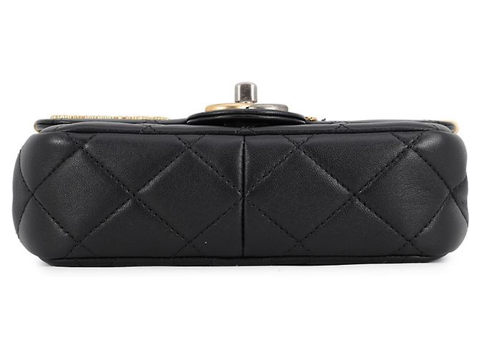 Borsa a tracolla Chanel Small Matelassé Nero - vista 3
