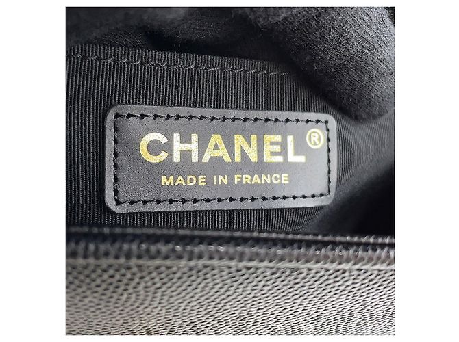 Chanel Boy Small Matelassé Schultertasche mit Kette Schwarz - Ansicht 15