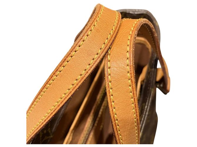 Borsa a mano Louis Vuitton Vavin PM Marrone Monogramma - vista 9