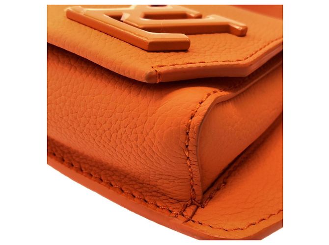 Borsa a tracolla Louis Vuitton LV Aerogram Takeoff Sling M59625 Arancione - vista 4