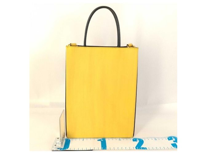 Borsa a mano Fendi in pelle gialla Giallo - vista 2