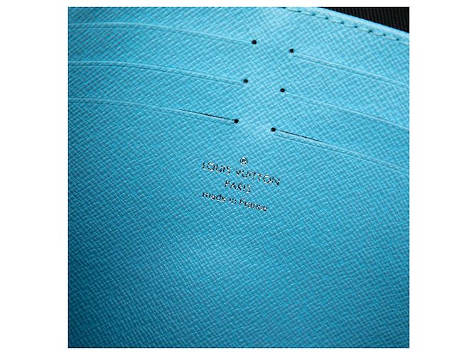 Louis Vuitton Black Damier Graphite Wild Animals Pochette Voyage MM Nero - vista 5