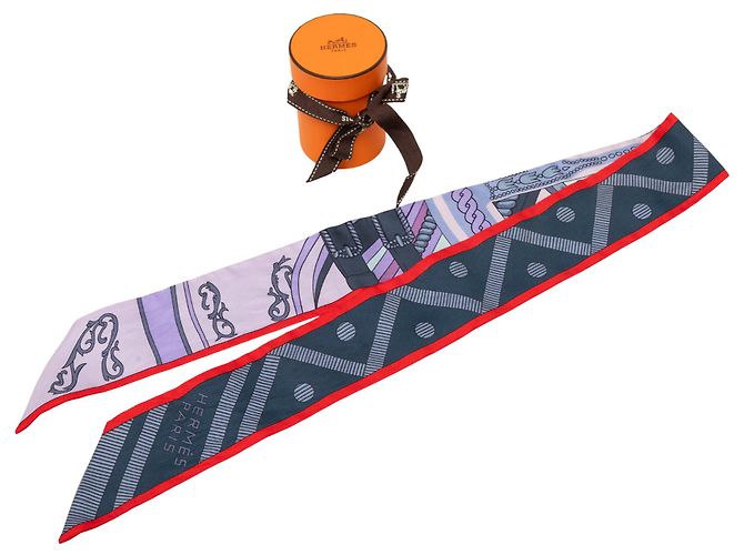 Hermès Purple Balade en Berline Seidentuch Twilly Lila - Ansicht 6
