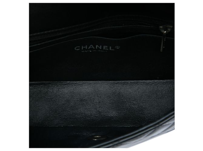 Chanel Mini Rectangular Classic Single Flap em couro envernizado preto - vista 4