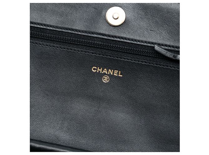 Chanel Black Quilted Caviar Boy Wallet on Chain Negro - vista 5