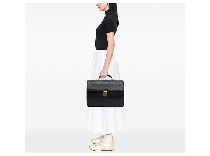 Borsetta Chanel in caviale matelassé nero con serratura a combinazione - vista 6