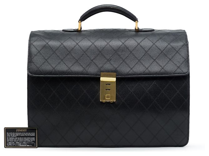 Borsetta Chanel in caviale matelassé nero con serratura a combinazione - vista 7