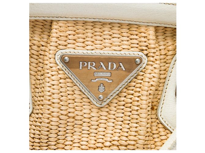 Sac à épaule Prada en raphia beige - vue 5