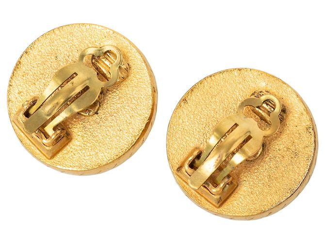 Orecchini a clip rotondi smaltati Chanel Gold CC placcati oro D'oro - vista 2