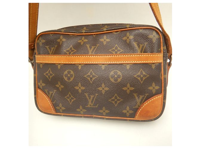 Louis Vuitton Monogram Trocadero 24 Schultertasche Braun Monogramm - Ansicht 8