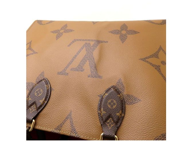 Borsa Tote Louis Vuitton Monogram Giant Reverse OnTheGo MM Marrone Monogramma - vista 9