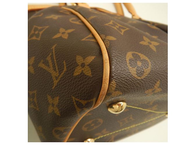 Bolsa Louis Vuitton Monogram Tivoli PM Marrom Monograma - vista 14