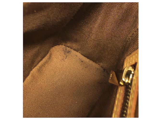 Bolso Louis Vuitton Monogram Vavin PM Castaño - vista 9