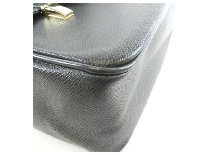 Borsa a tracolla Louis Vuitton Taiga Yaranga M30824 - vista 3