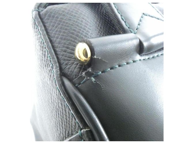 Borsa a tracolla Louis Vuitton Taiga Yaranga M30824 - vista 6